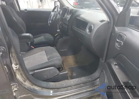 2016 Jeep Patriot Latitude из США, поврежденный, VIN 1C4NJRFB7GD751552